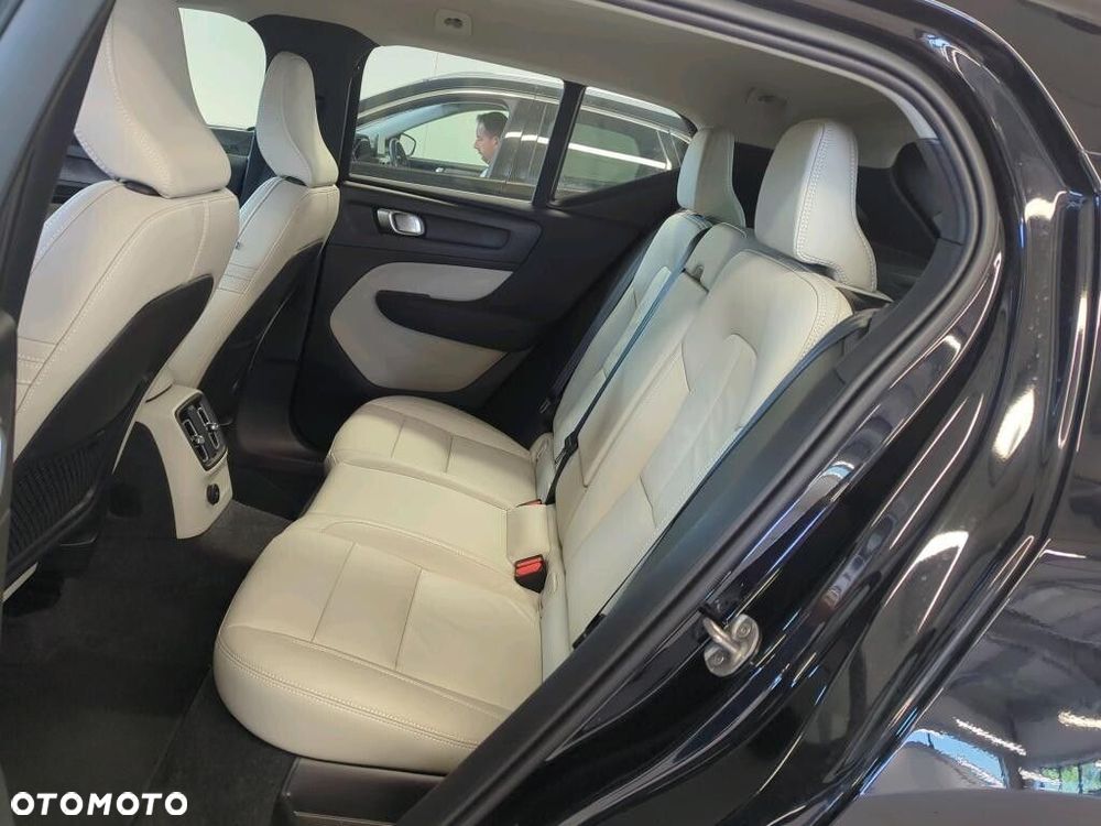 Volvo XC 40 T5 Plug-In Hybrid Core - 7