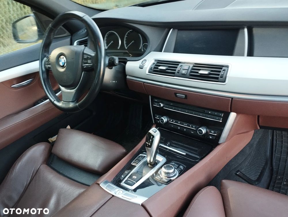 BMW 5GT 535i - 15