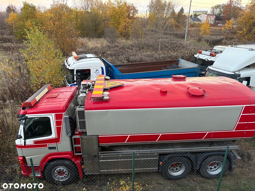 Volvo FM -400 6x4 - 33