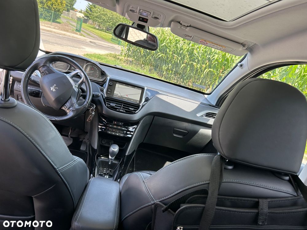 Peugeot 2008 1.2 Pure Tech Crossway S&S EAT6 - 5
