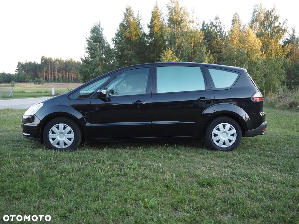 Ford S-Max - 16