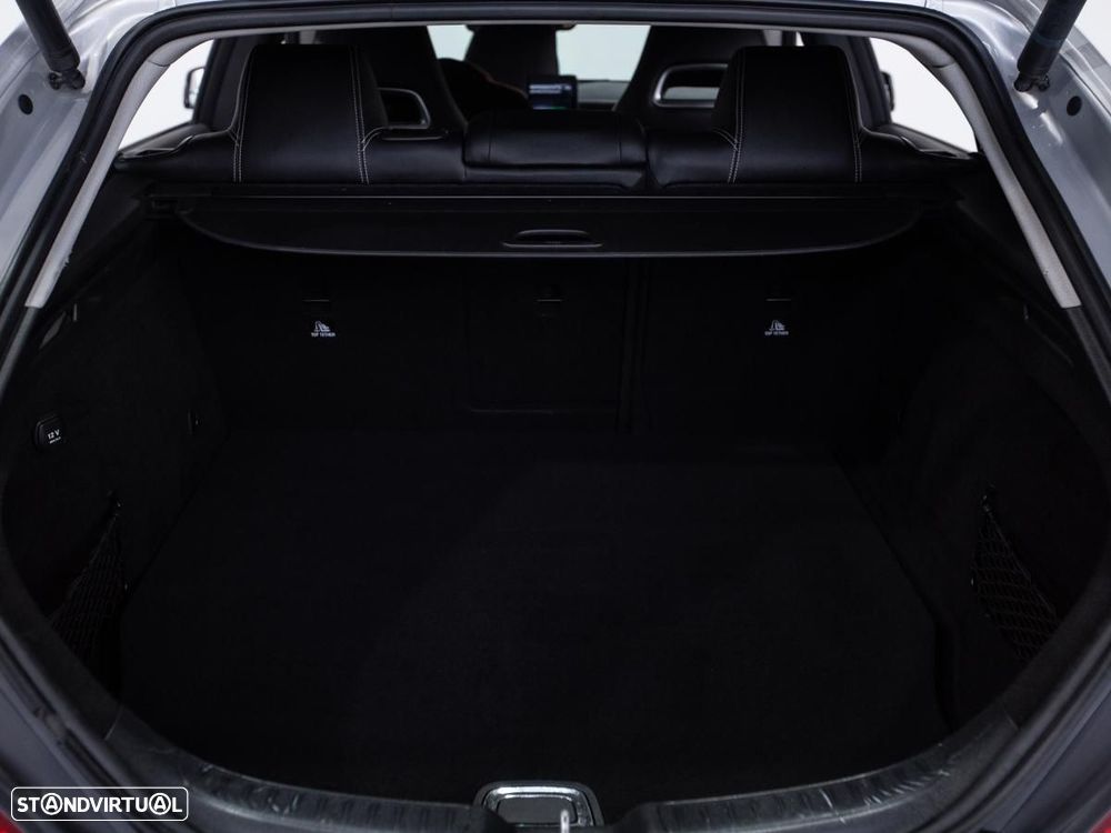 Mercedes-Benz CLA 200 - 13