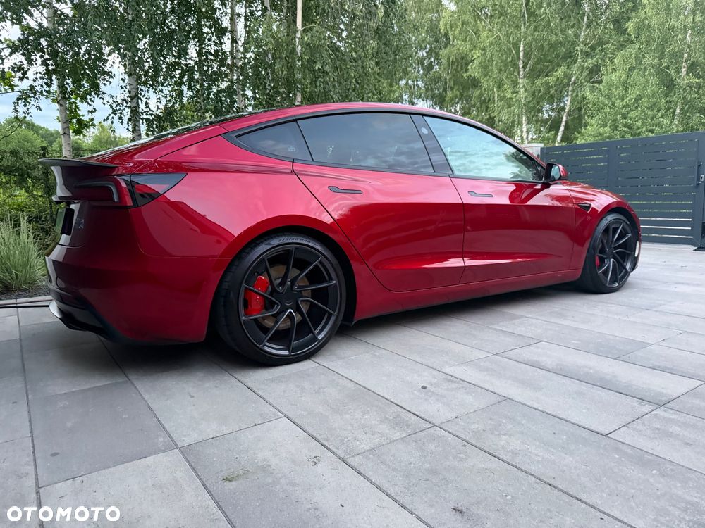 Tesla Model 3 - 10