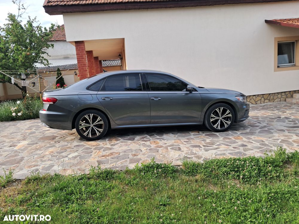 Volkswagen Passat - 3