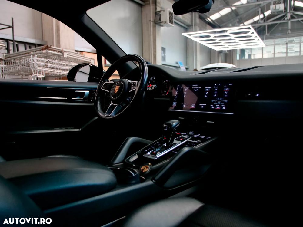PORSCHE Cayenne 2018 — imagine 7