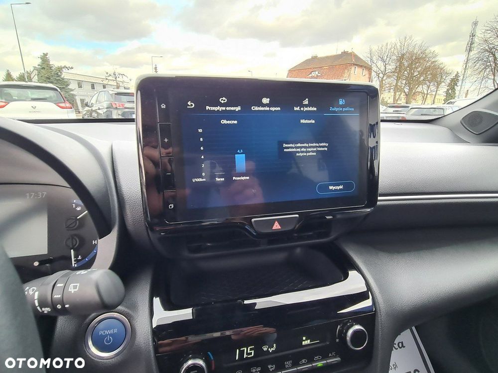 Toyota Yaris Cross Hybrid 1.5 Executive - 17