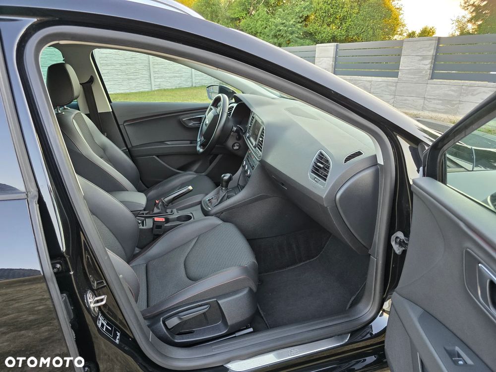 Seat Leon 2.0 TDI DPF Start&Stop DSG FR - 34