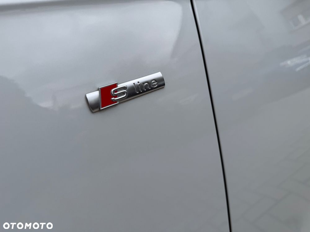 Audi A4 Avant 2.0 TDI DPF quattro S tronic S line Sportpaket - 29