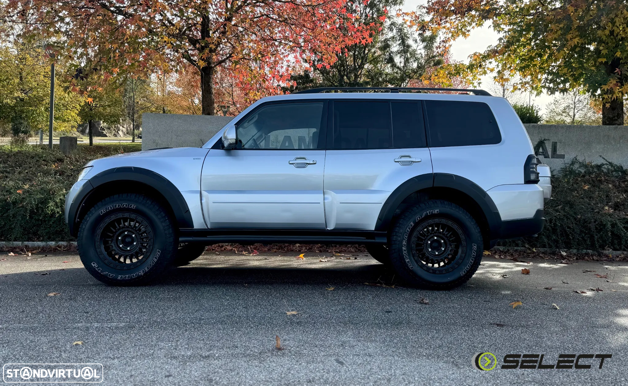 Mitsubishi Pajero 3.2 DI-D Intense CA - 11