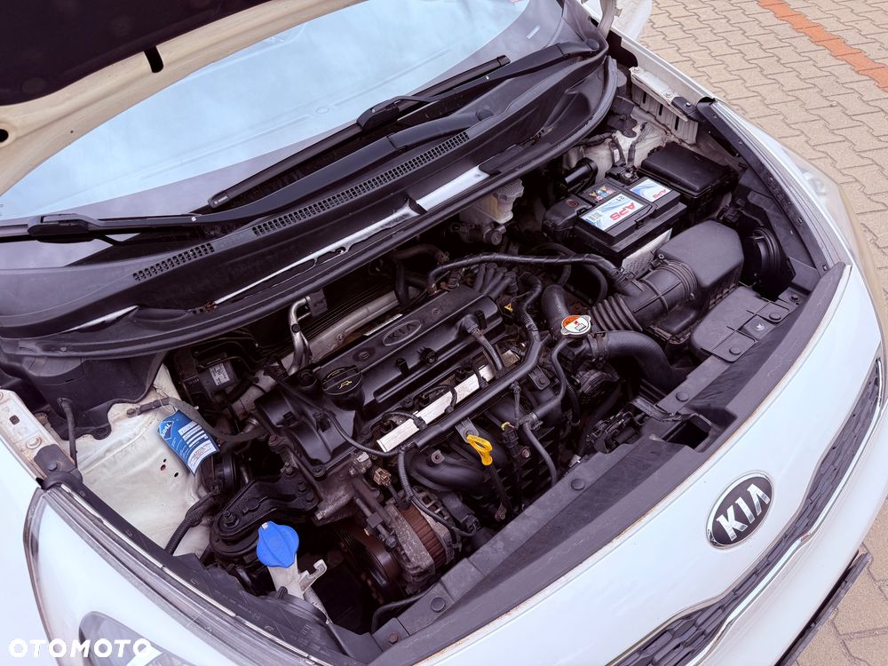 Kia Rio 1.2 Attract - 12