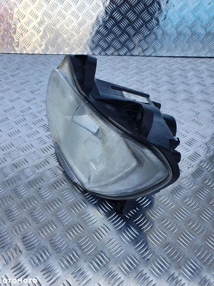 REFLEKTOR LAMPA PRZEDNIA DAF XF LEWA - 2
