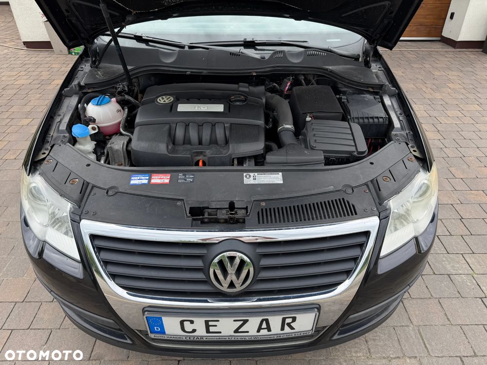 Volkswagen Passat - 16