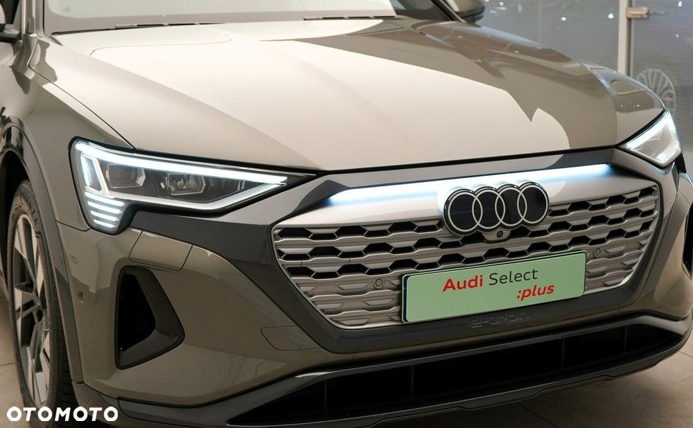 Audi Q8 Sportback e-tron - 5