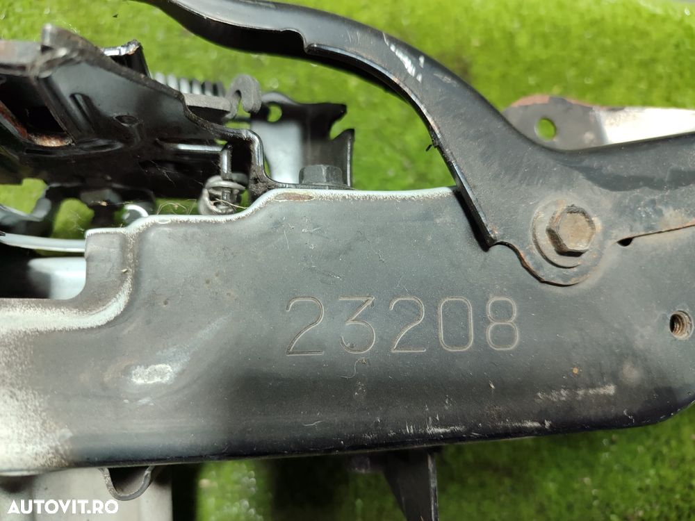 INCUIETOARE CAPOTA TOYOTA AVENSIS 2.0 DIESEL 2015 COD OEM 23208 / 2012-2018 - 8