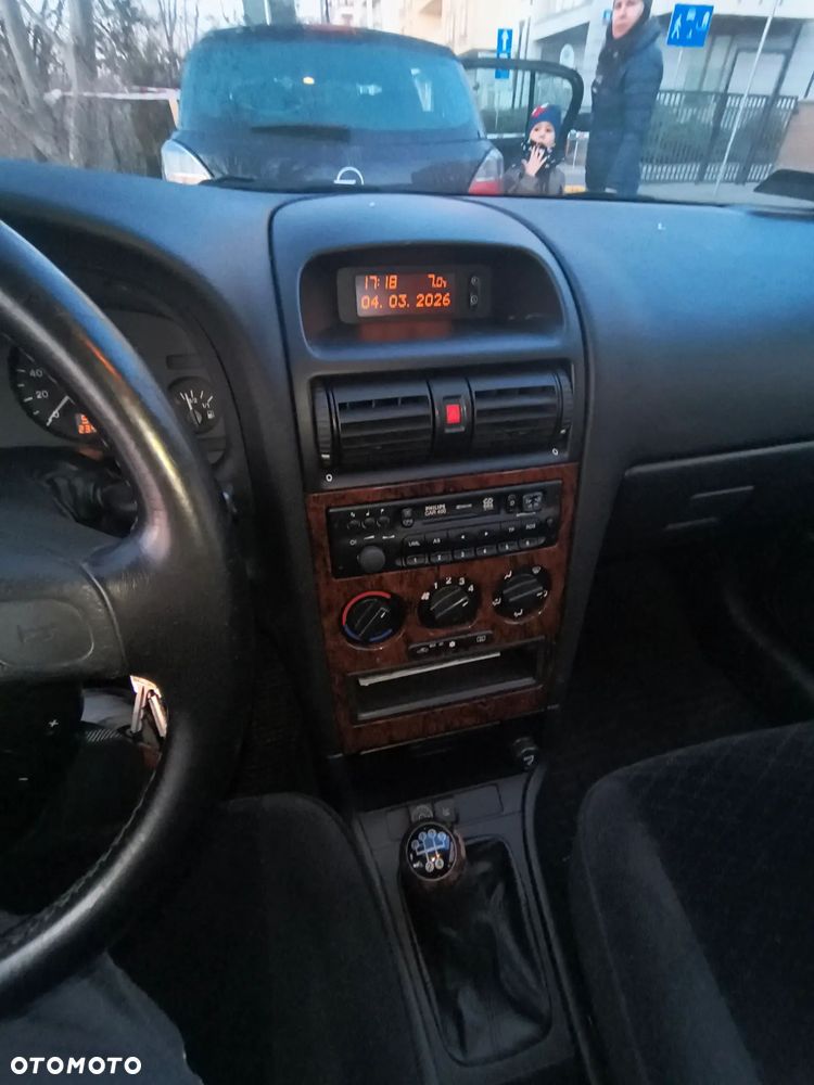 Opel Astra 1.8 16V Dream - 6