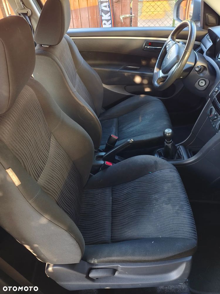 Suzuki Swift 1.2 - 15