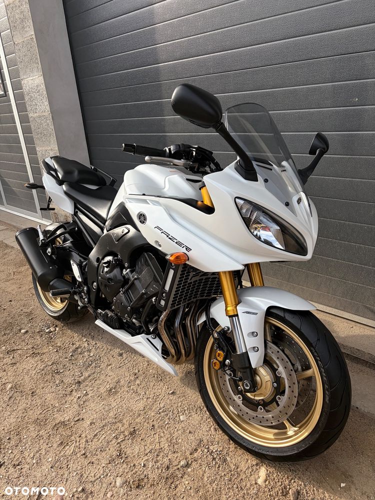 Yamaha FZ8 - 1