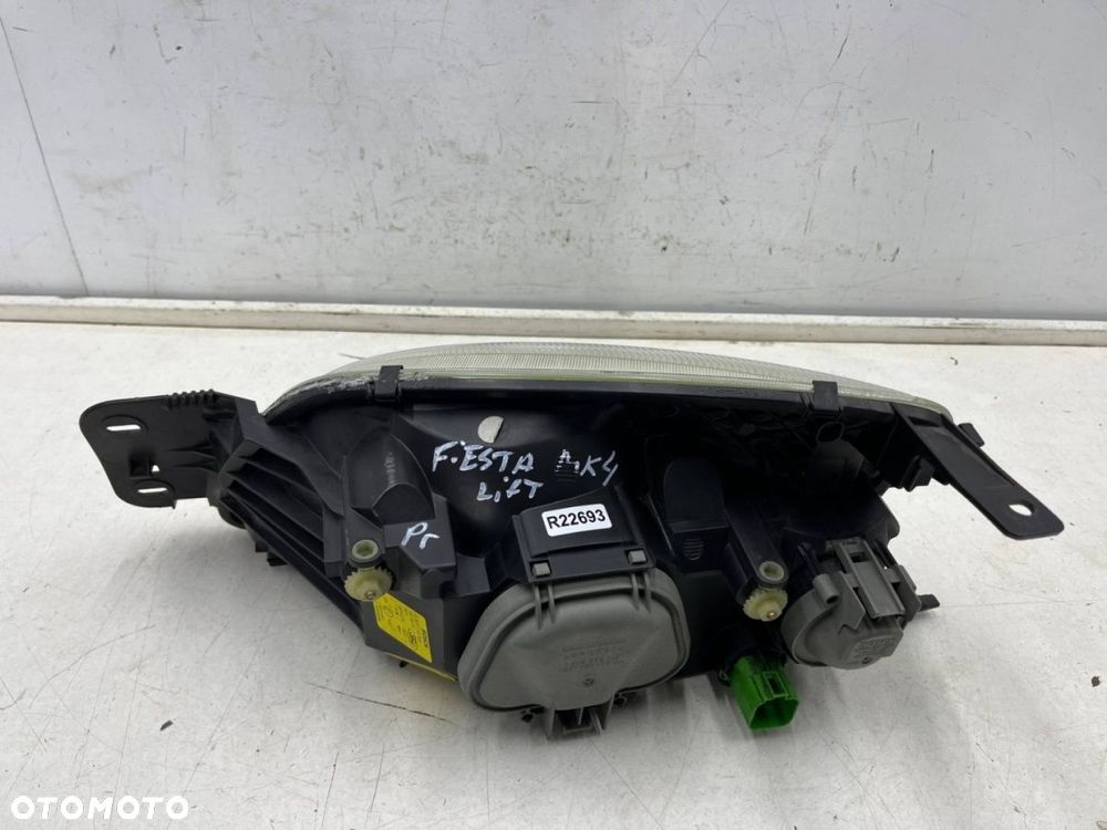 Lampa reflektor Ford Fiesta IV MK4 LIFT 99-02r. prawa przednia Europa oryginal Bosch - 8