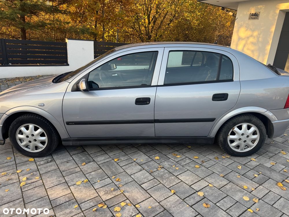 Opel Astra - 3