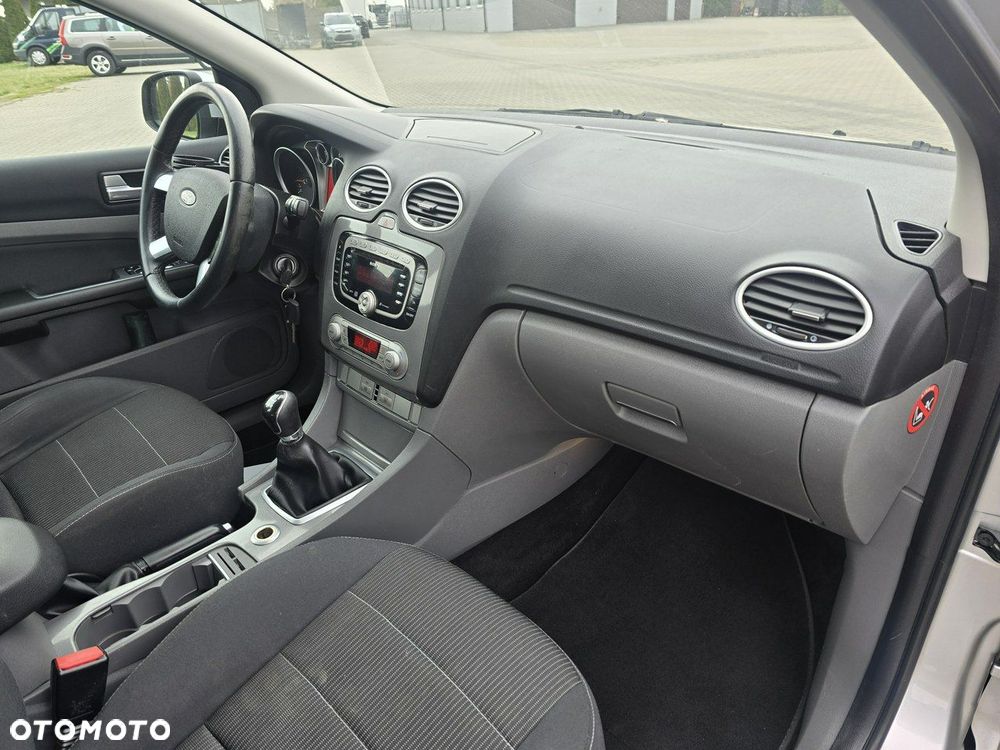 Ford Focus - 23