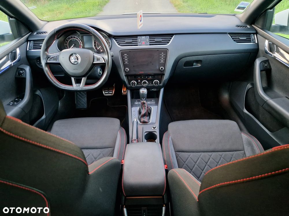 Skoda Octavia 2.0 TDI 4x4 DSG RS - 17