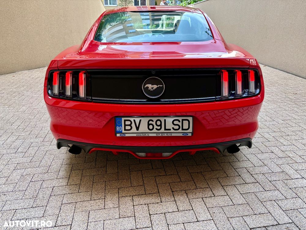 Ford Mustang 2.3 EcoBoost Aut. - 6