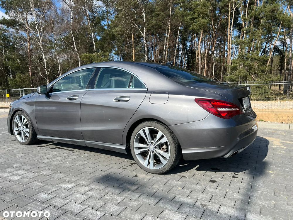 Mercedes-Benz CLA 250 7G-DCT - 3