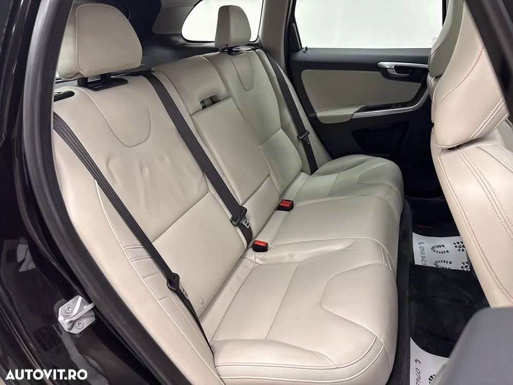 Volvo XC 60 D3 Ocean Race - 19