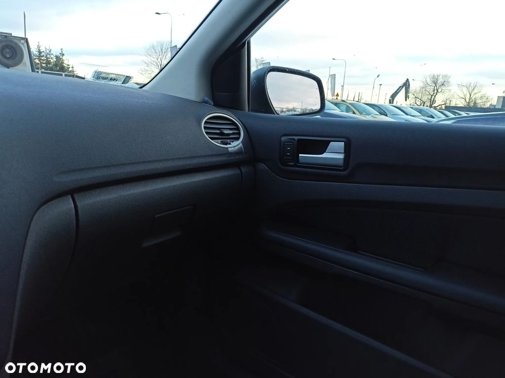 Ford Focus - 13