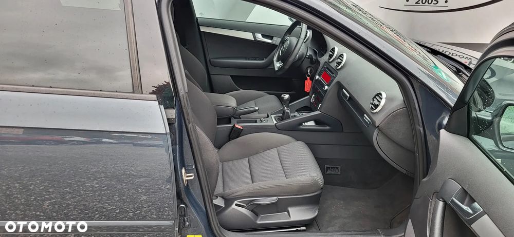 Audi A3 Sportback 2.0 TDI DPF quattro S line Sportpaket - 18
