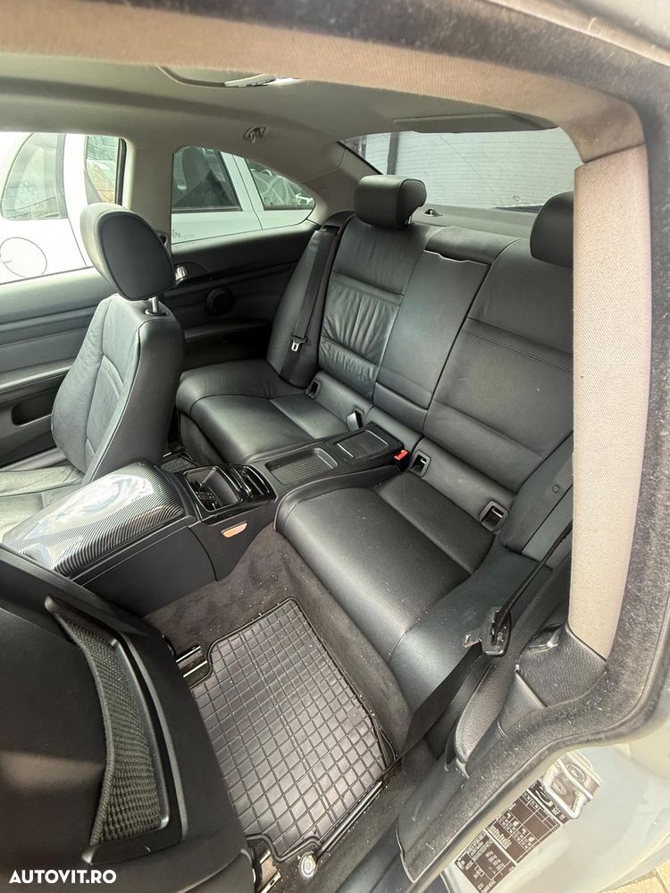 BMW Seria 3 320d - 8