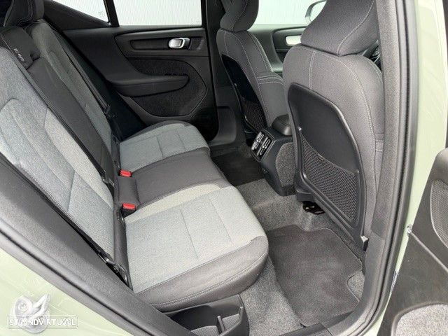 Volvo XC 40 2.0 B3 Plus Dark - 10