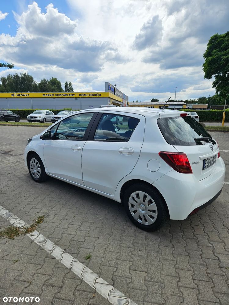 Toyota Yaris - 4