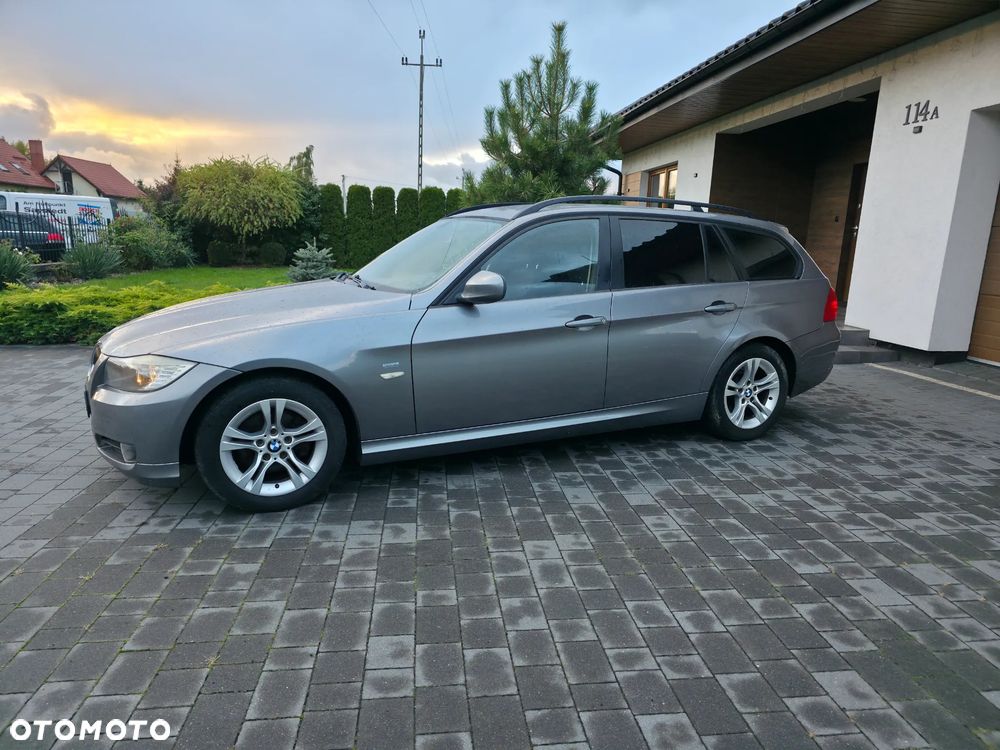BMW Seria 3 2008 photo 2