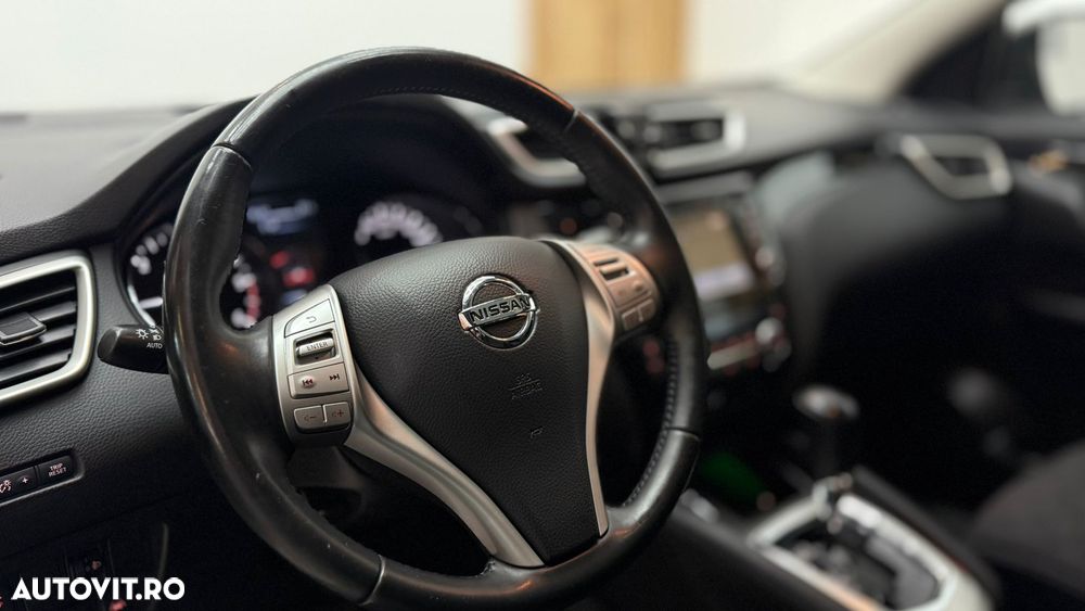 Nissan Qashqai 1.6 DCI Xtronic N-Connecta - 30