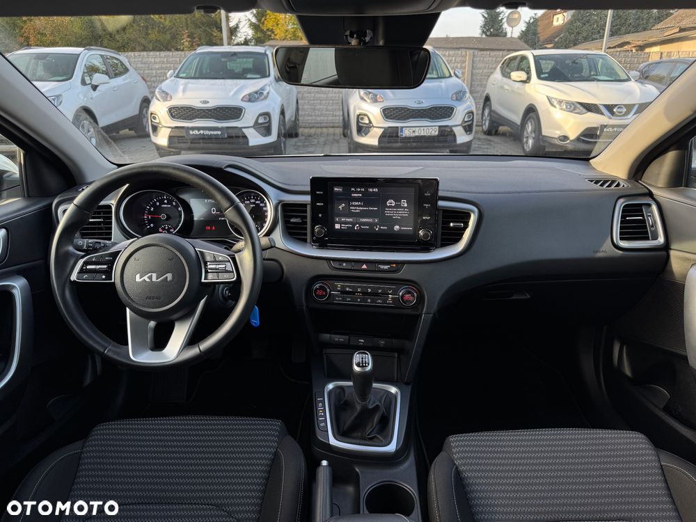 Kia Ceed 1.5 T-GDI M - 12