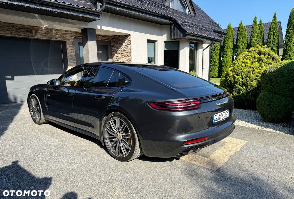 Porsche Panamera ver-turbo-s - 8