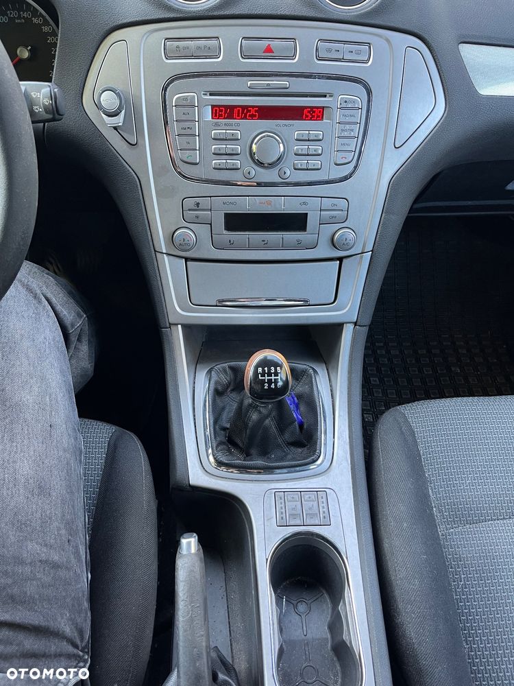Ford Mondeo 1.8 TDCi Ambiente - 10