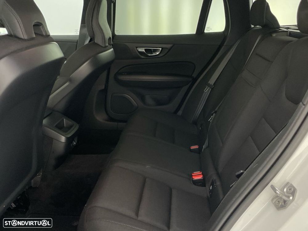 Volvo V60 2.0 D3 Inscription - 12