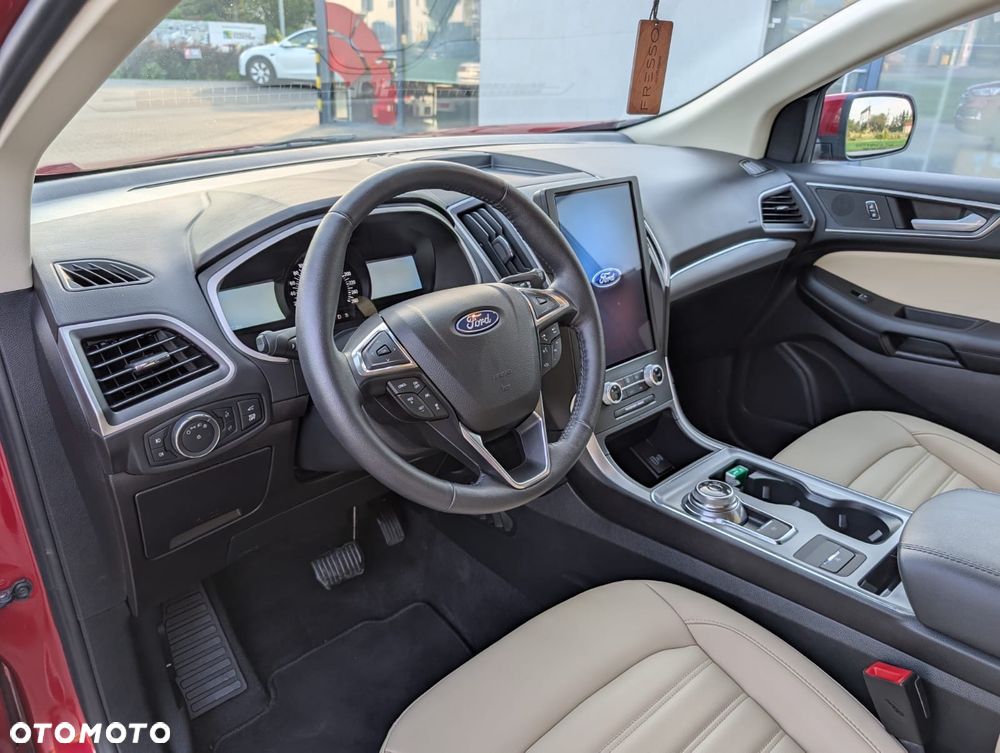 Ford Edge - 12