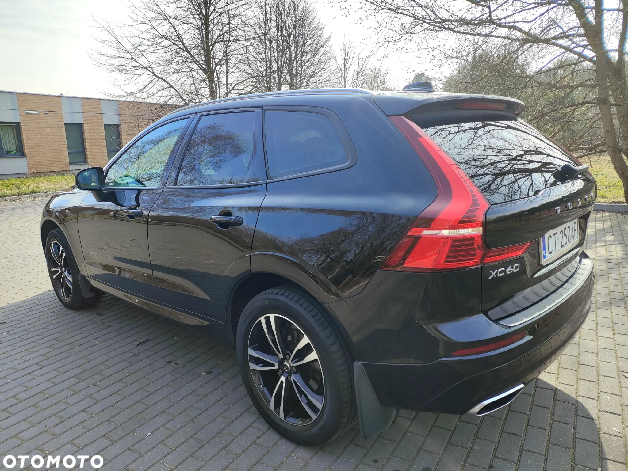 Volvo XC 60 D4 Momentum Pro - 5