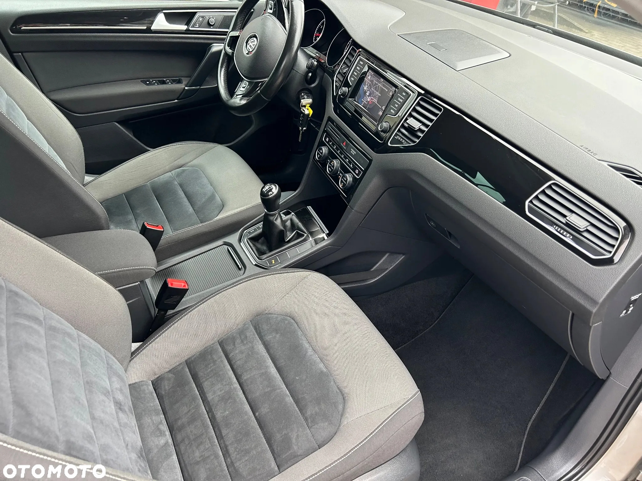 Volkswagen Golf Sportsvan 1.4 TSI (BlueMotion Technology) Highline - 16