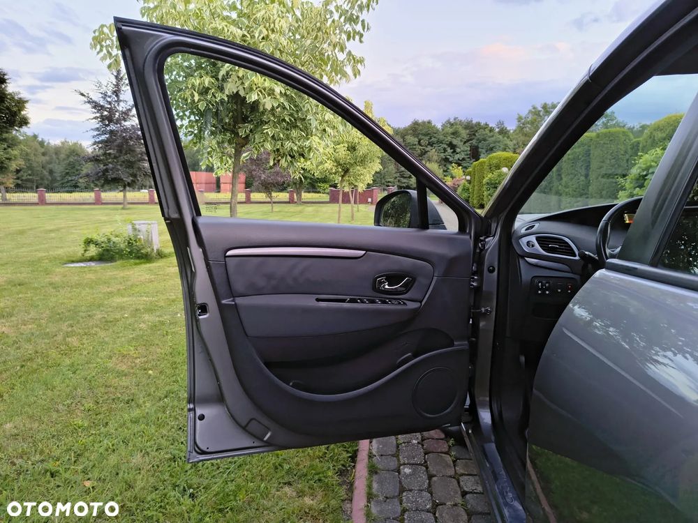 Renault Scenic dCi 110 LIMITED - 9