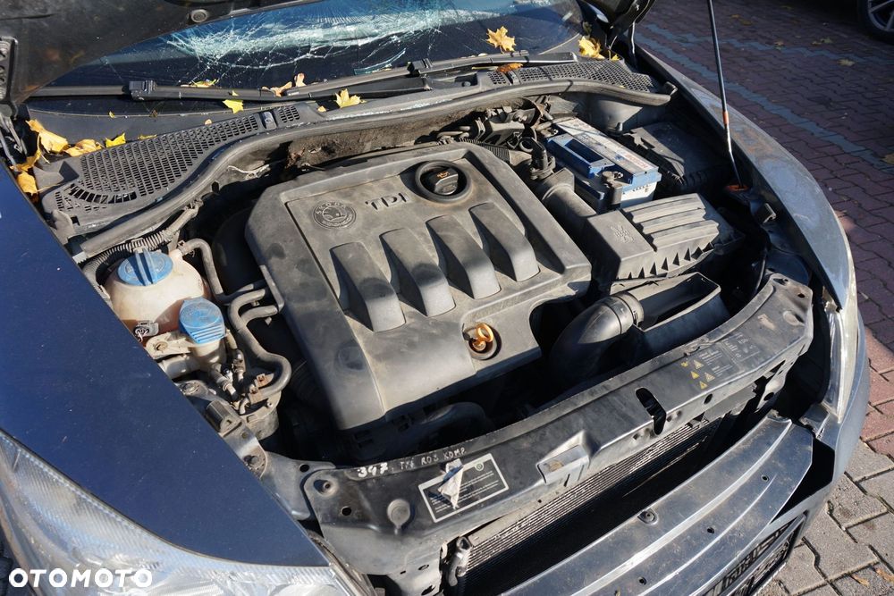 SKODA OCTAVIA II 1Z3 LIFT LB LIFTBACK 2009 LF8J 9153 1.9 TDI BXE 105KM JCR SZARY na części - 11