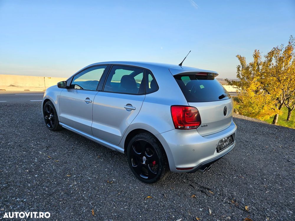 Volkswagen Polo 1.4 DSG GTI - 3
