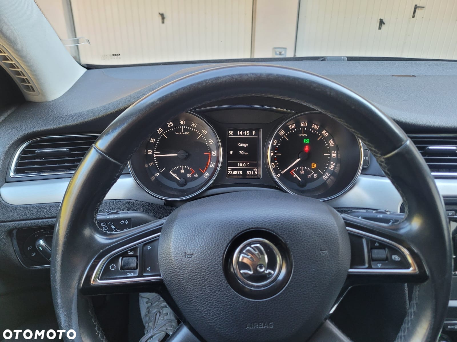 Skoda Superb 2.0 TDI DSG Elegance - 37
