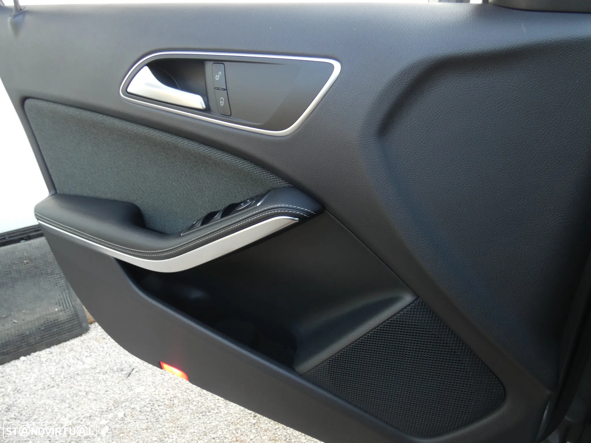 Mercedes-Benz A 180 d AMG Line - 18