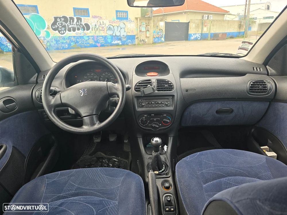 Peugeot 206 1.1 Color Line - 2