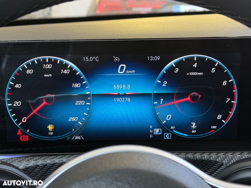 Mercedes-Benz A 180 Sedan 7G-DCT - 30