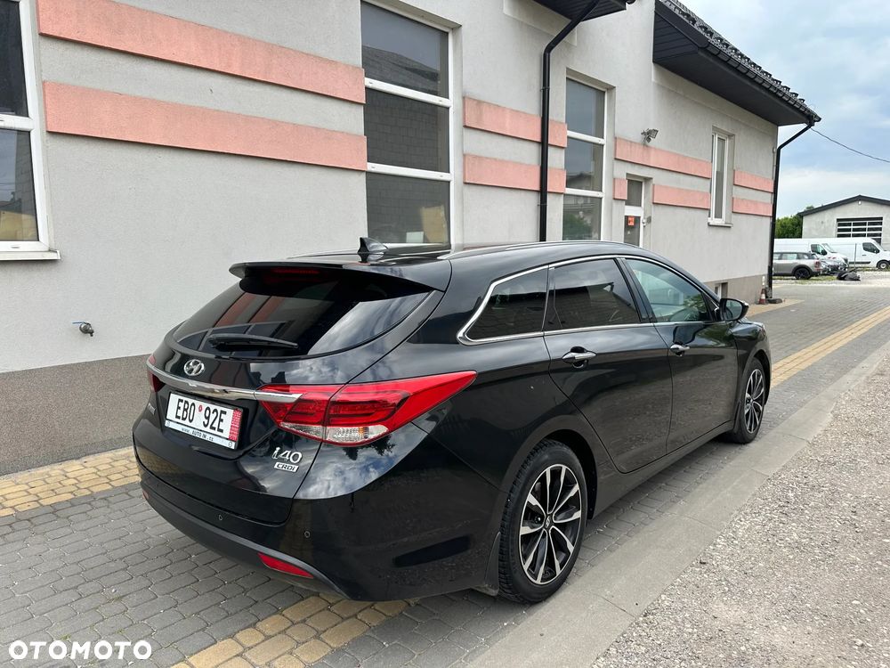 Hyundai i40 Kombi blue 1.7 CRDi Style - 11